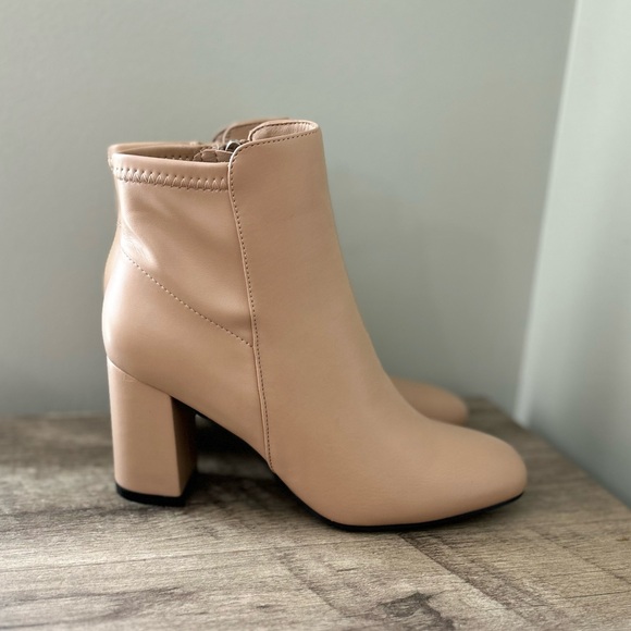 MIA Carla Nude Bootie - 6.5 - Picture 3 of 11